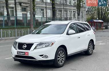 Позашляховик / Кросовер Nissan Pathfinder 2016 в Києві
