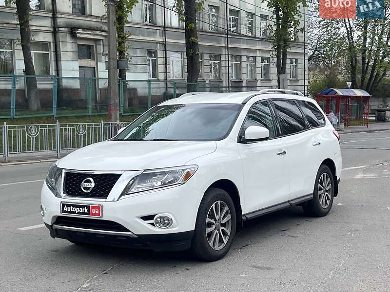 Nissan Pathfinder 2016