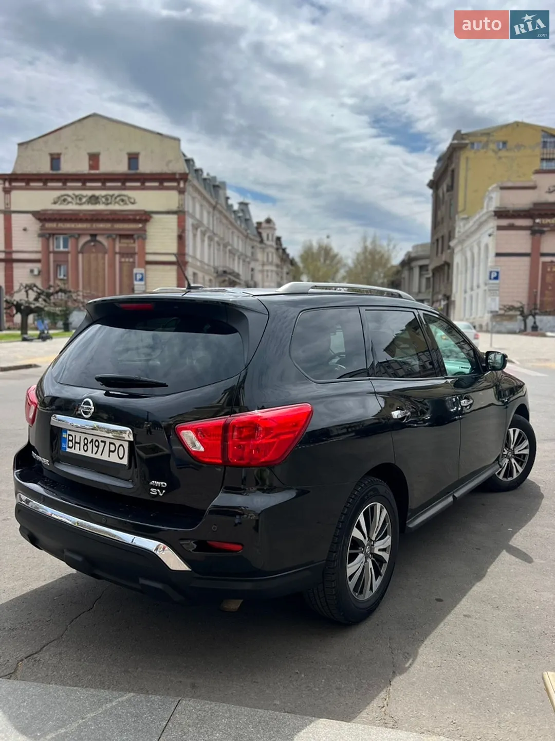 2017 Nissan Pathfinder - мініатюра 17
