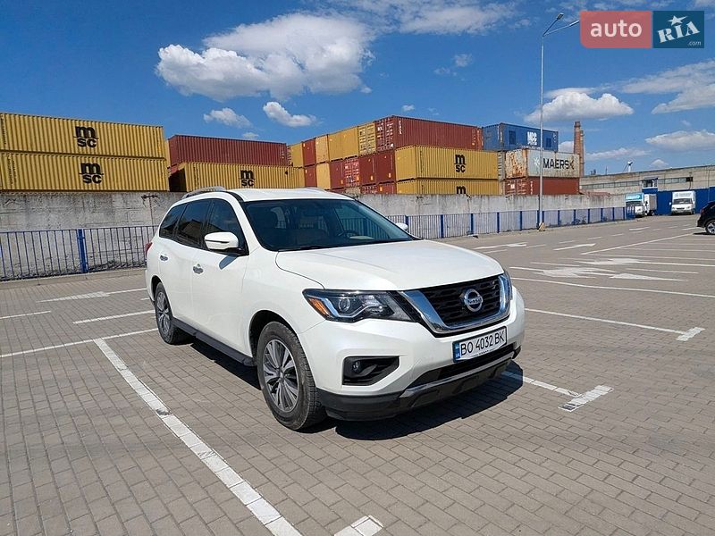 Nissan Pathfinder 2017