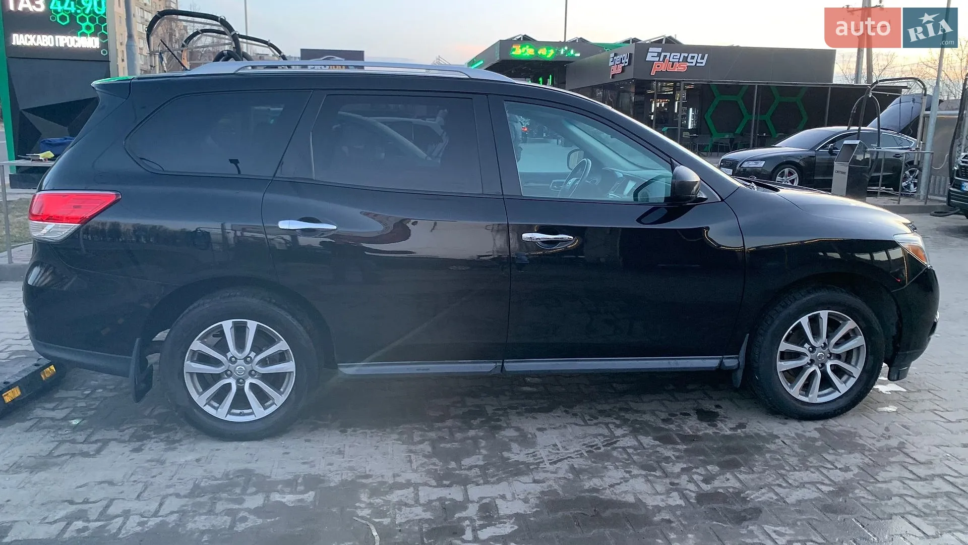2015 Nissan Pathfinder - мініатюра 4