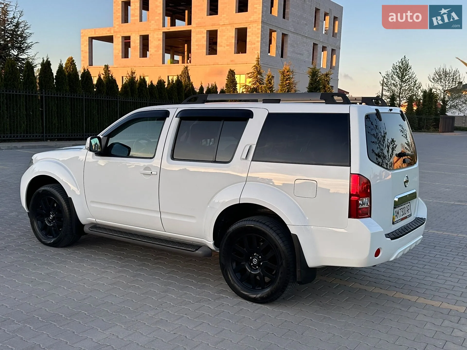 2010 Nissan Pathfinder - мініатюра 20