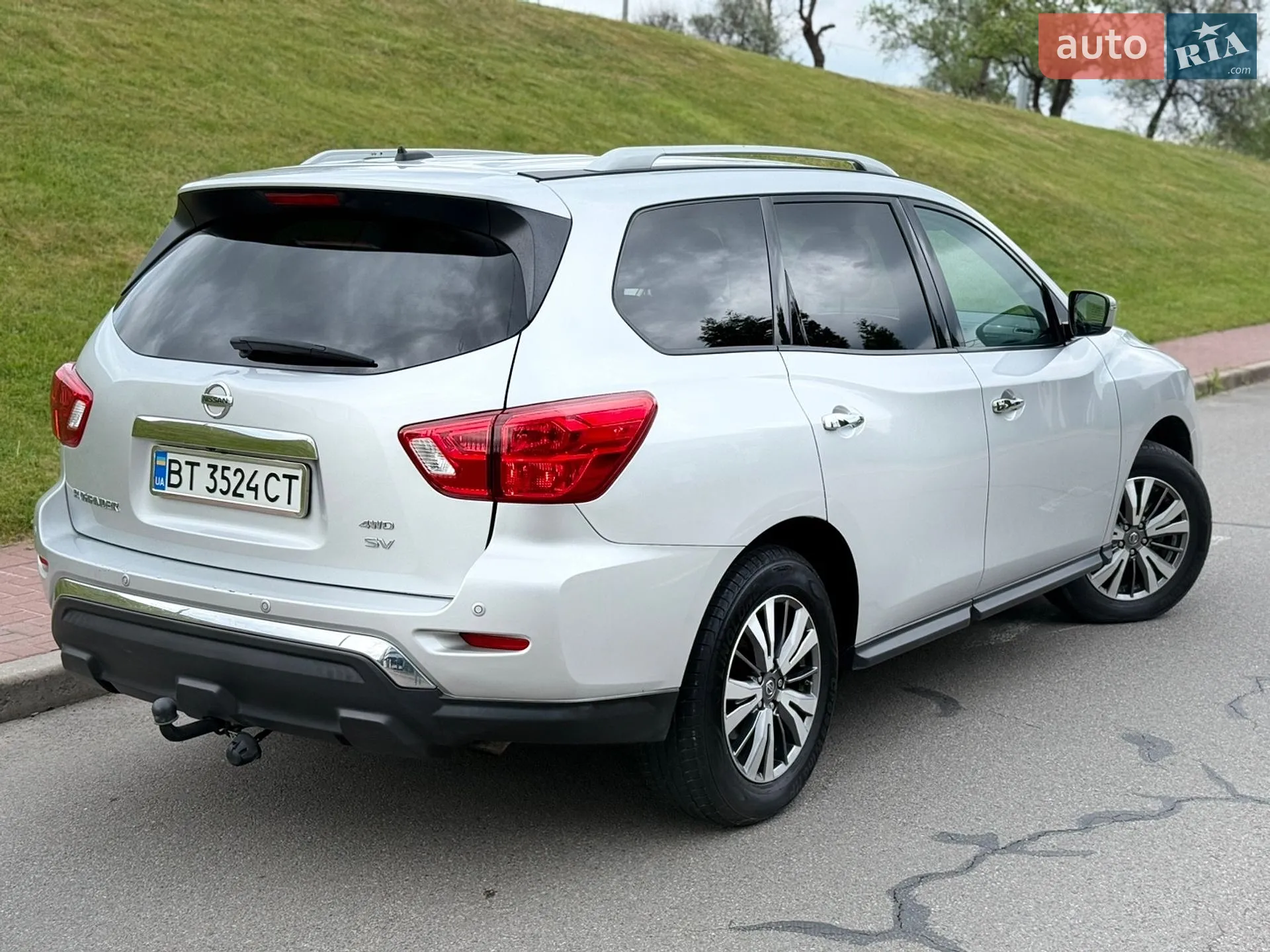2018 Nissan Pathfinder - мініатюра 8