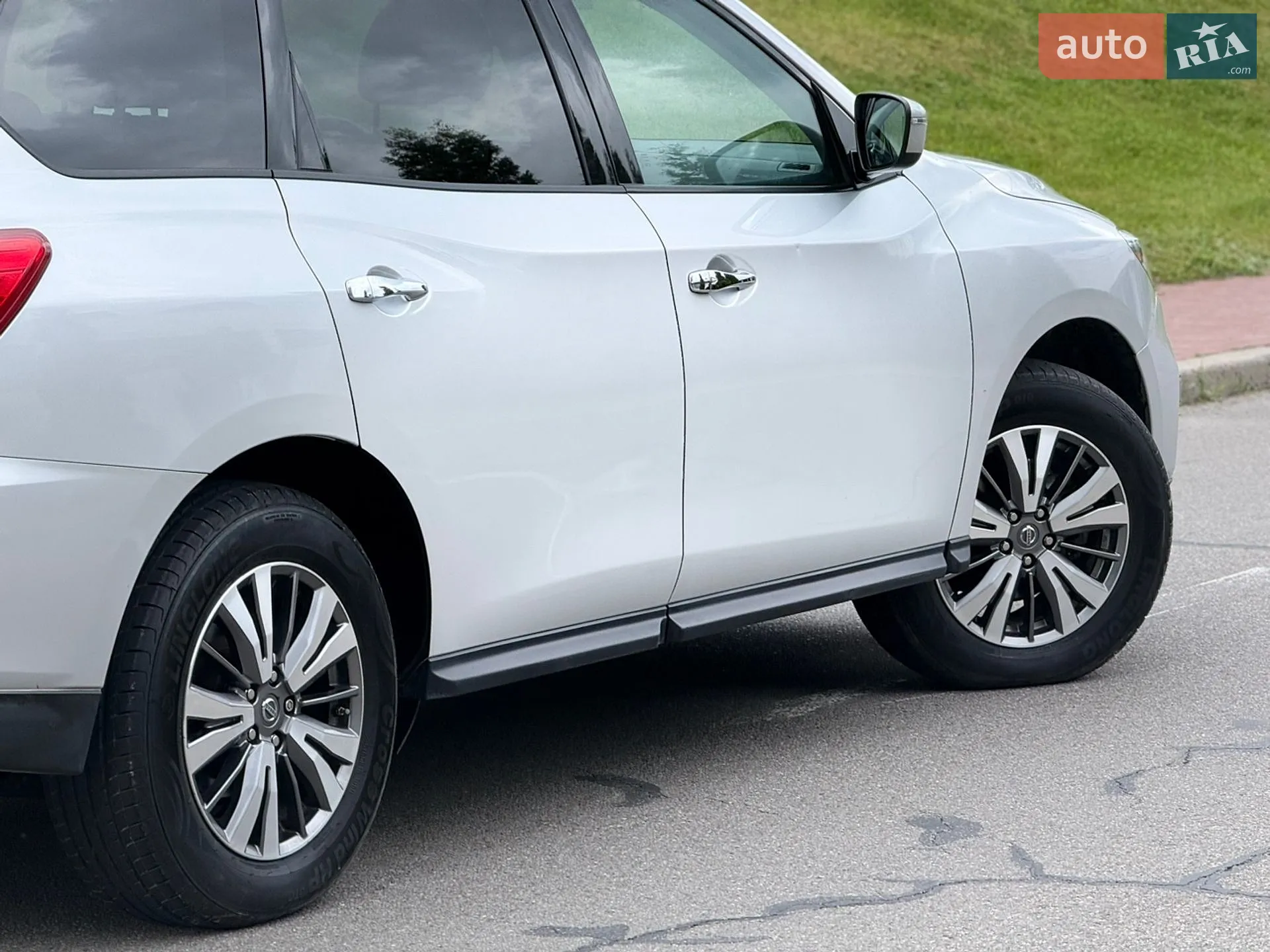 2018 Nissan Pathfinder - мініатюра 28