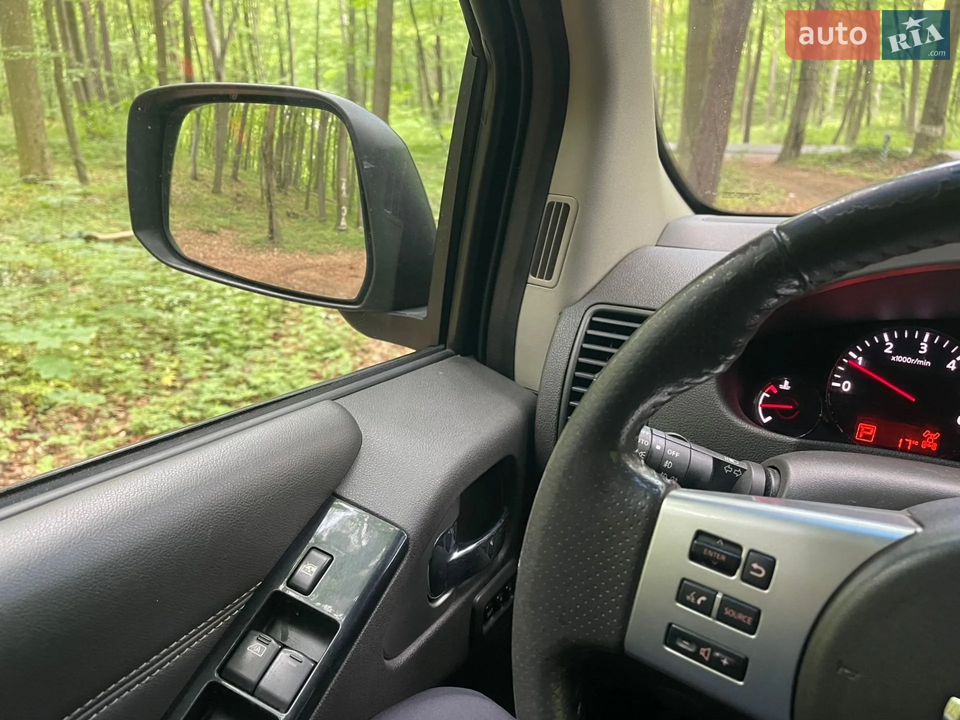 2012 Nissan Pathfinder - мініатюра 12