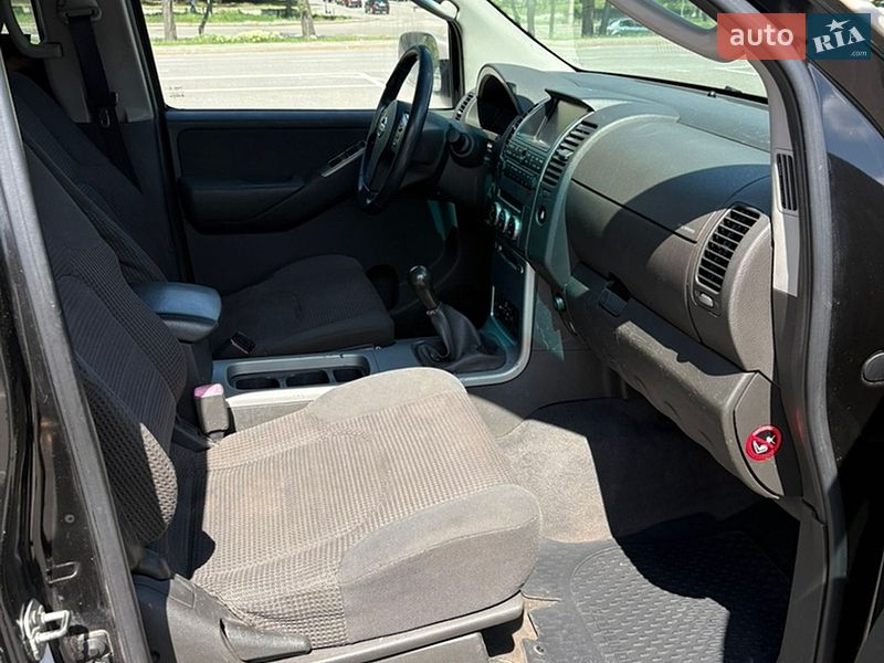 Внедорожник / Кроссовер Nissan Pathfinder 2005 в Киеве