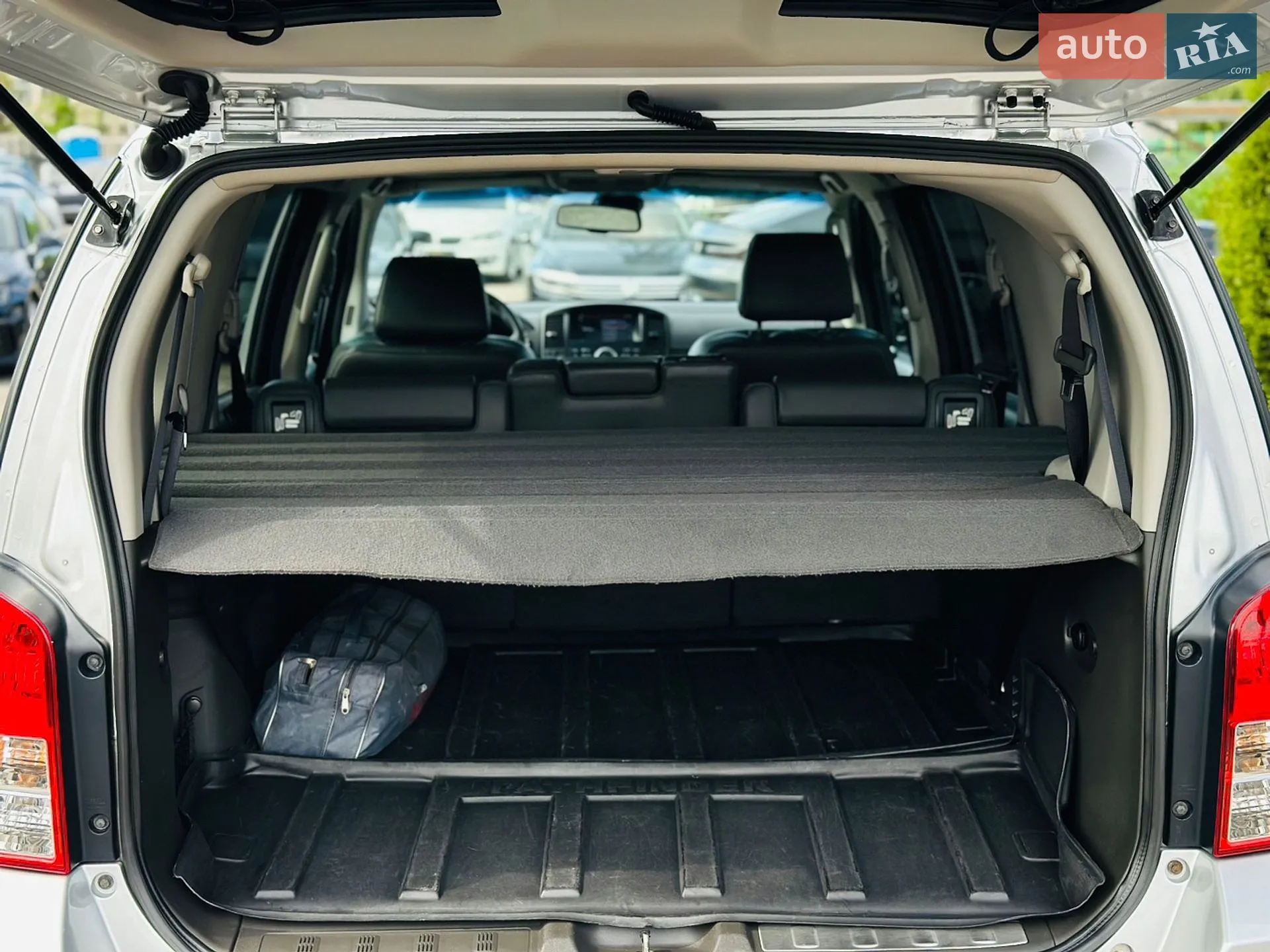 2014 Nissan Pathfinder - мініатюра 12