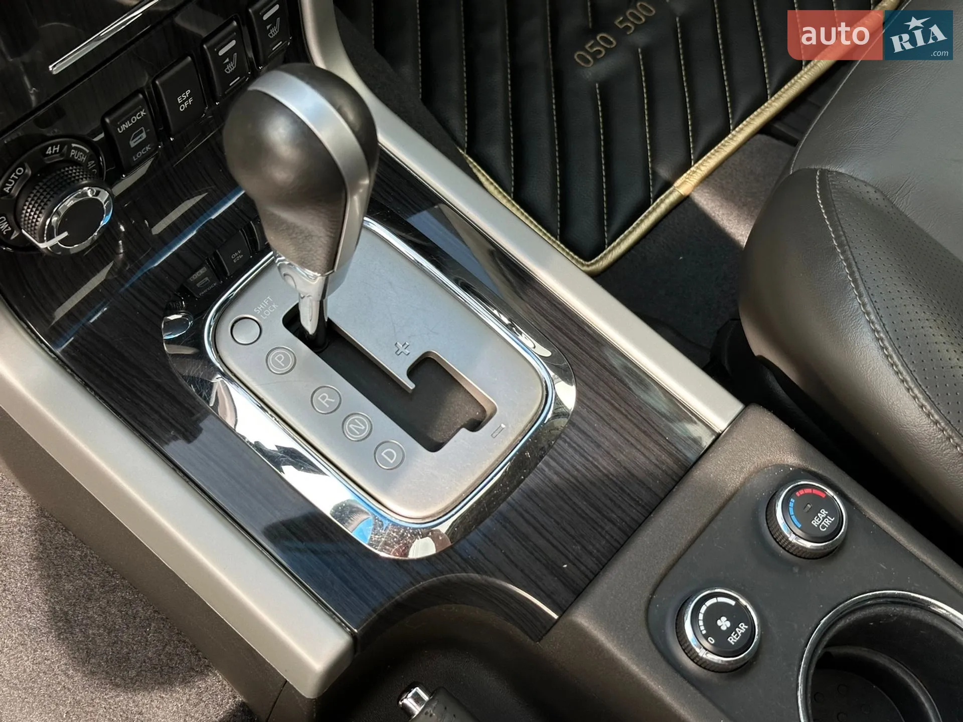 2014 Nissan Pathfinder - мініатюра 37