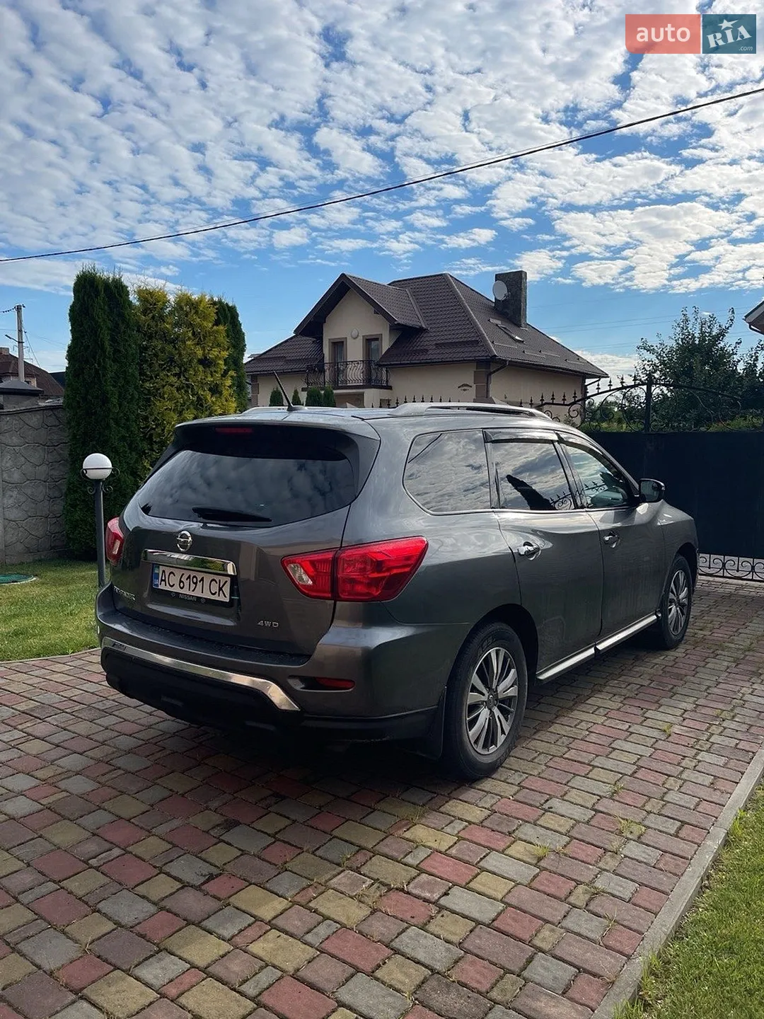 2018 Nissan Pathfinder - мініатюра 4