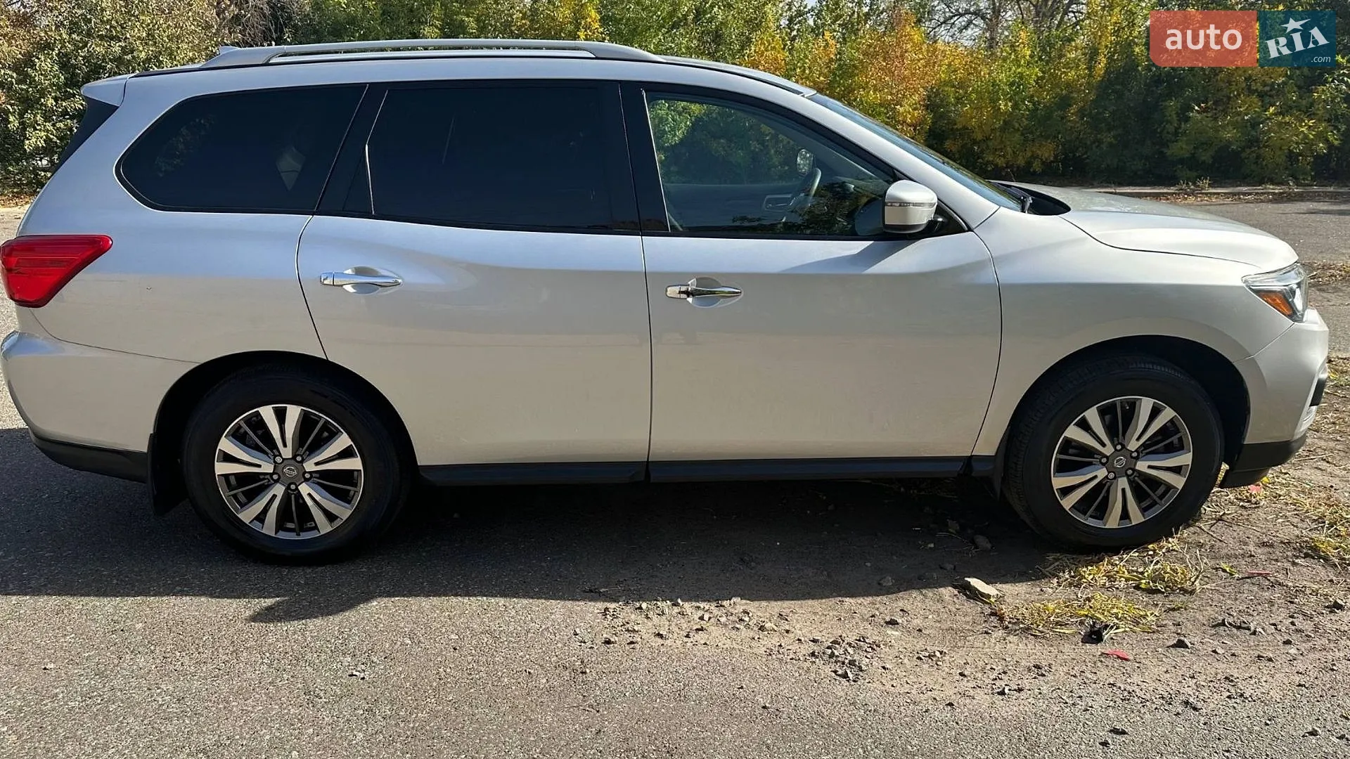 2018 Nissan Pathfinder - мініатюра 3