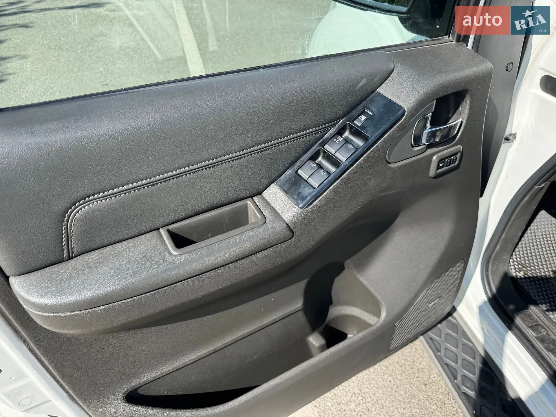 2011 Nissan Pathfinder - мініатюра 19