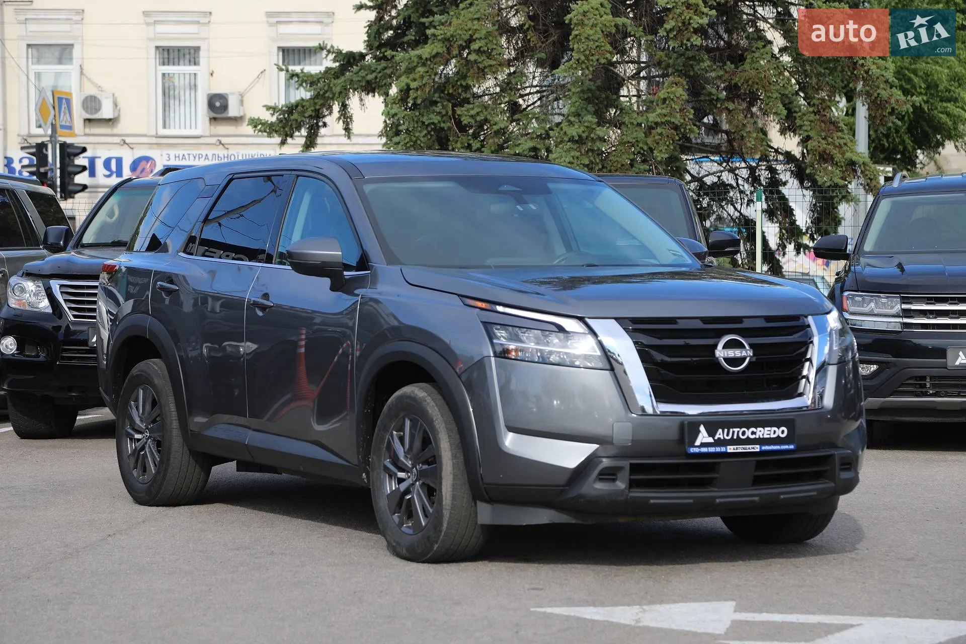 2022 Nissan Pathfinder - мініатюра 3