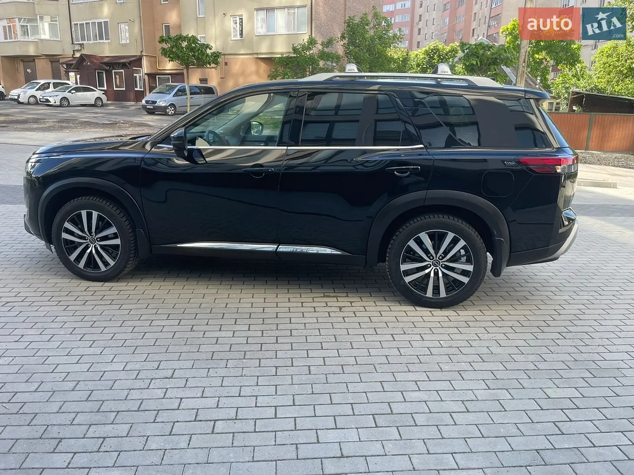 2022 Nissan Pathfinder - мініатюра 21