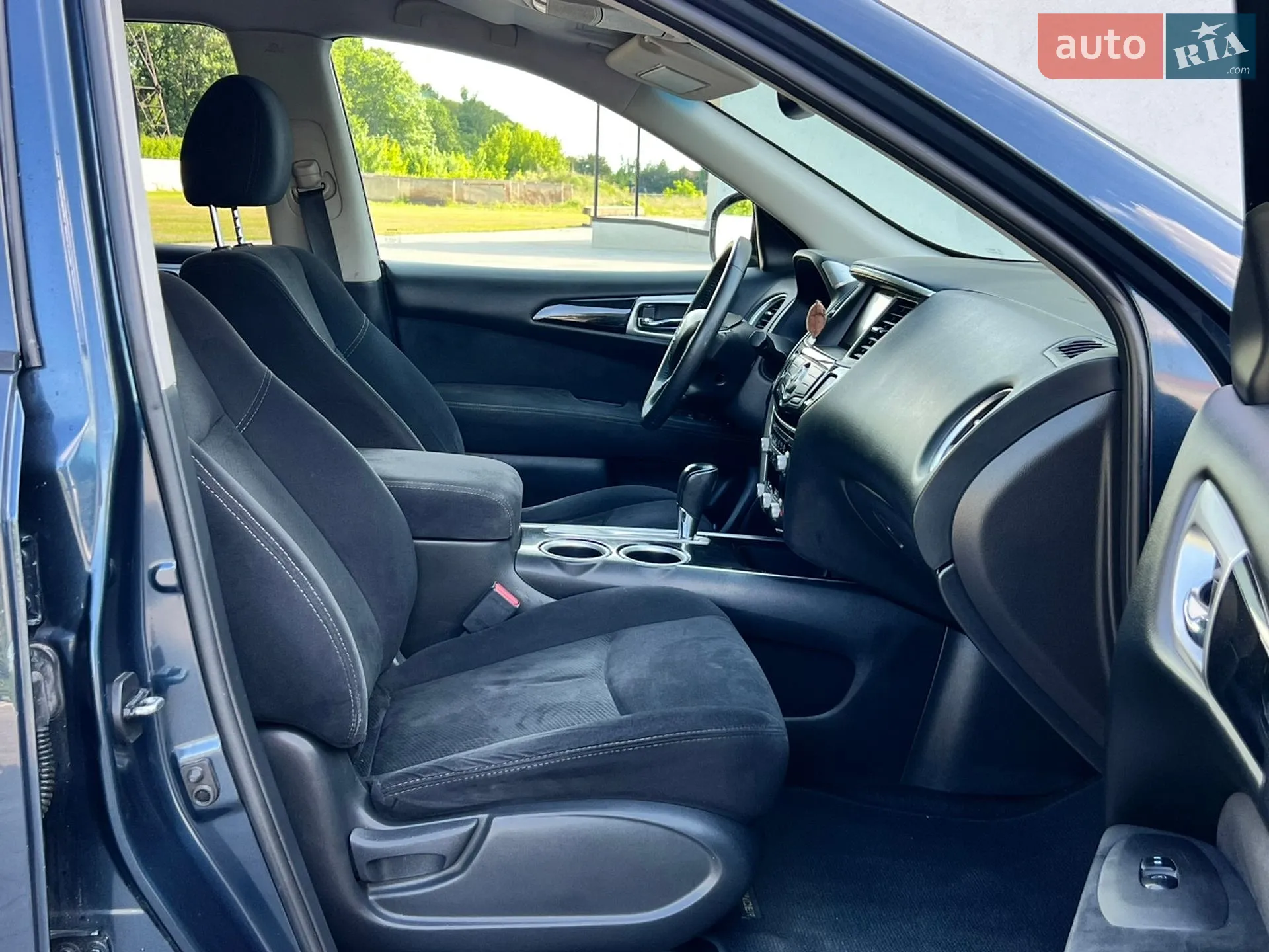2015 Nissan Pathfinder - мініатюра 29