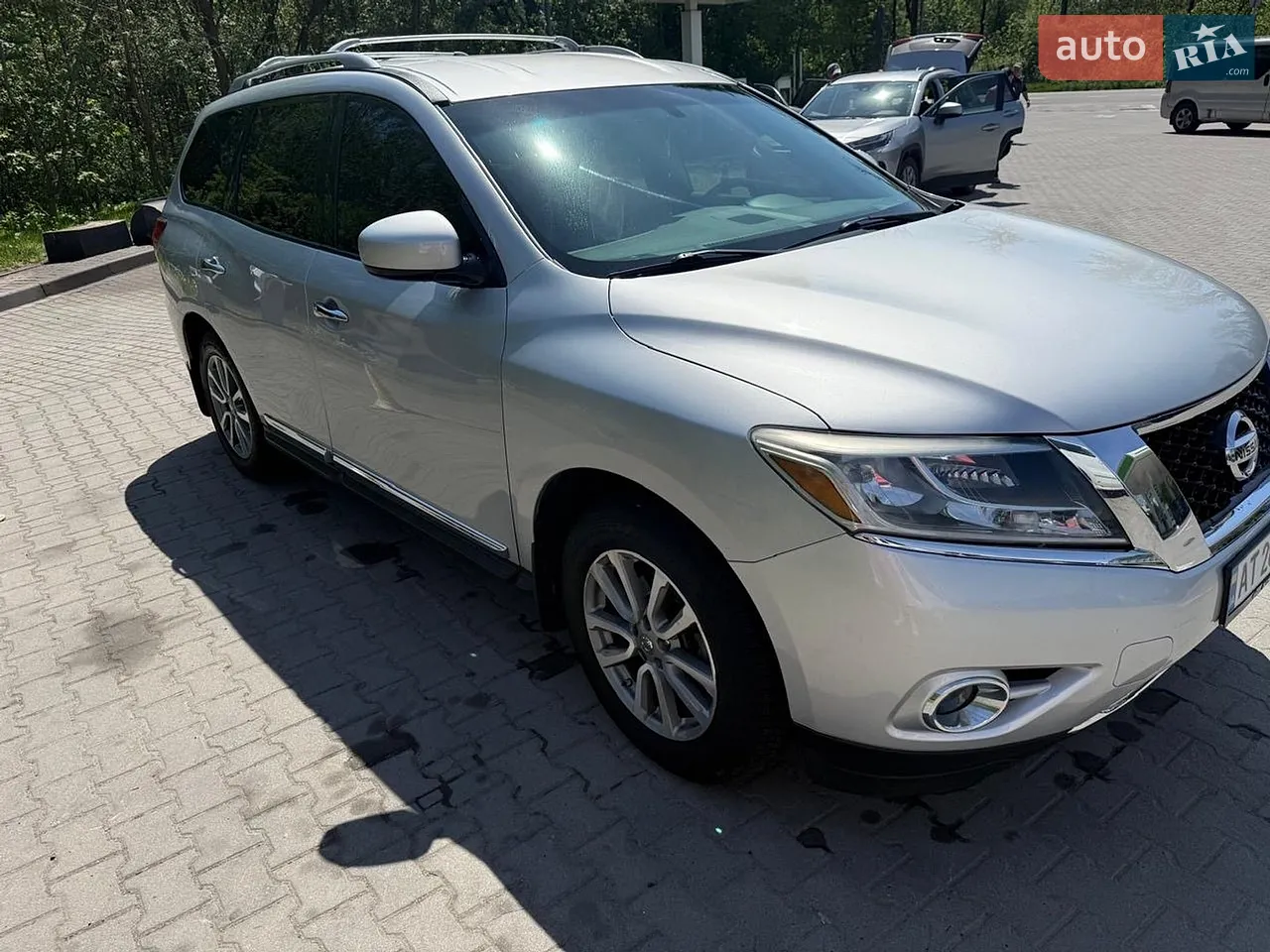 2016 Nissan Pathfinder - мініатюра 11