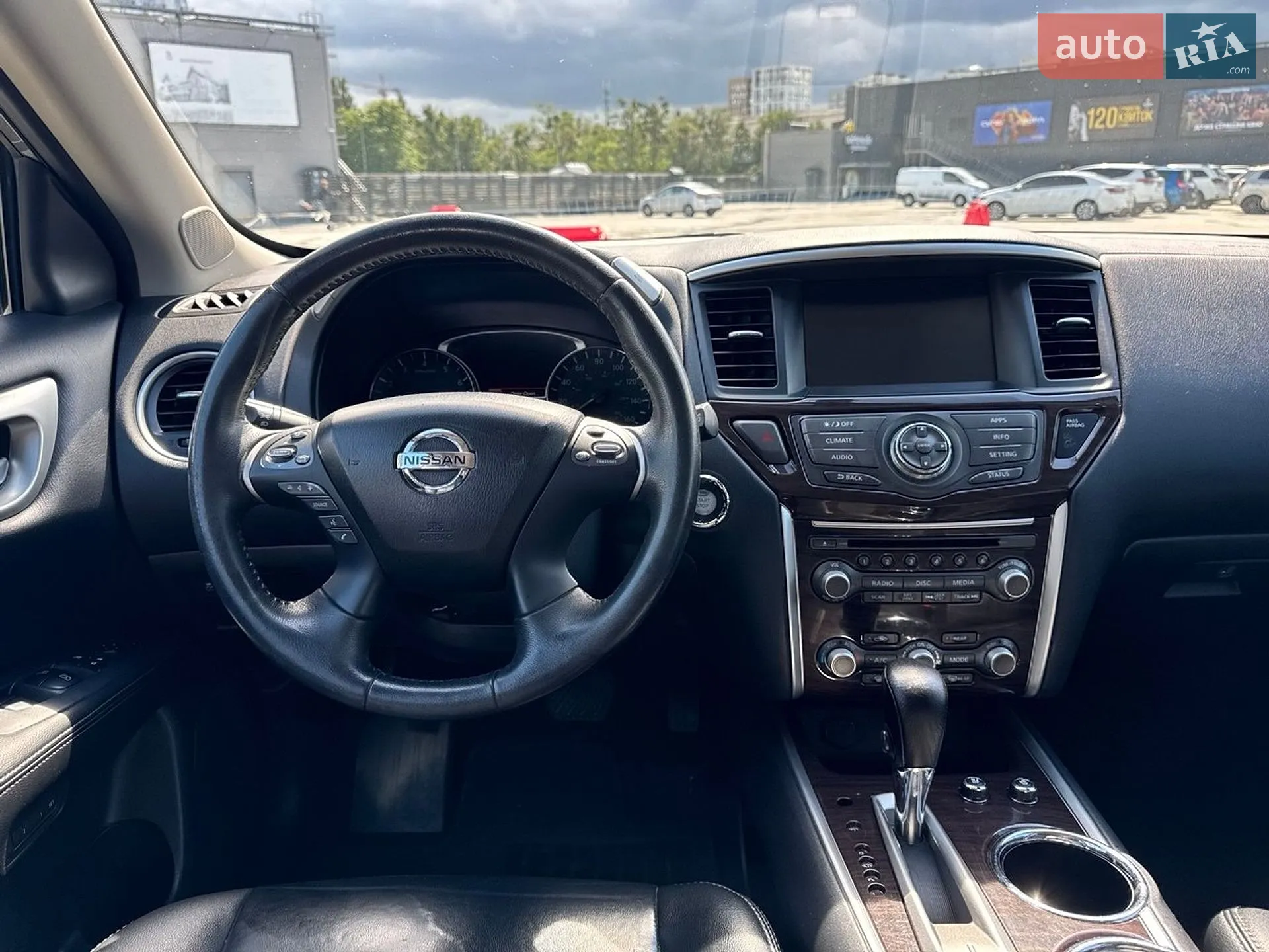 2016 Nissan Pathfinder - мініатюра 11