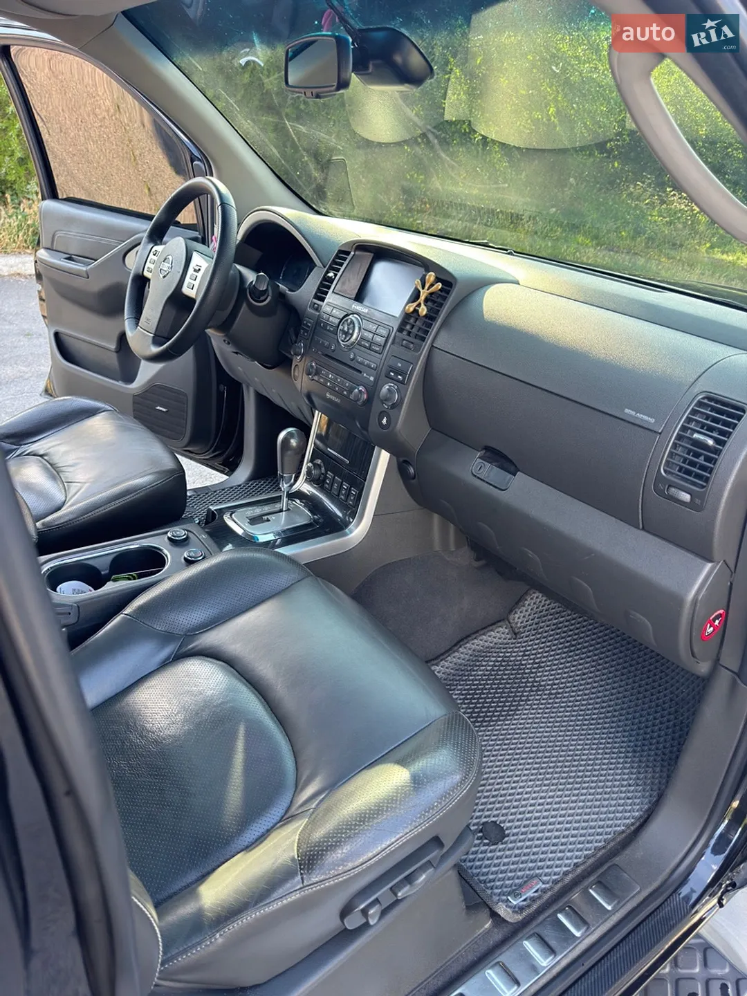 2010 Nissan Pathfinder - мініатюра 15