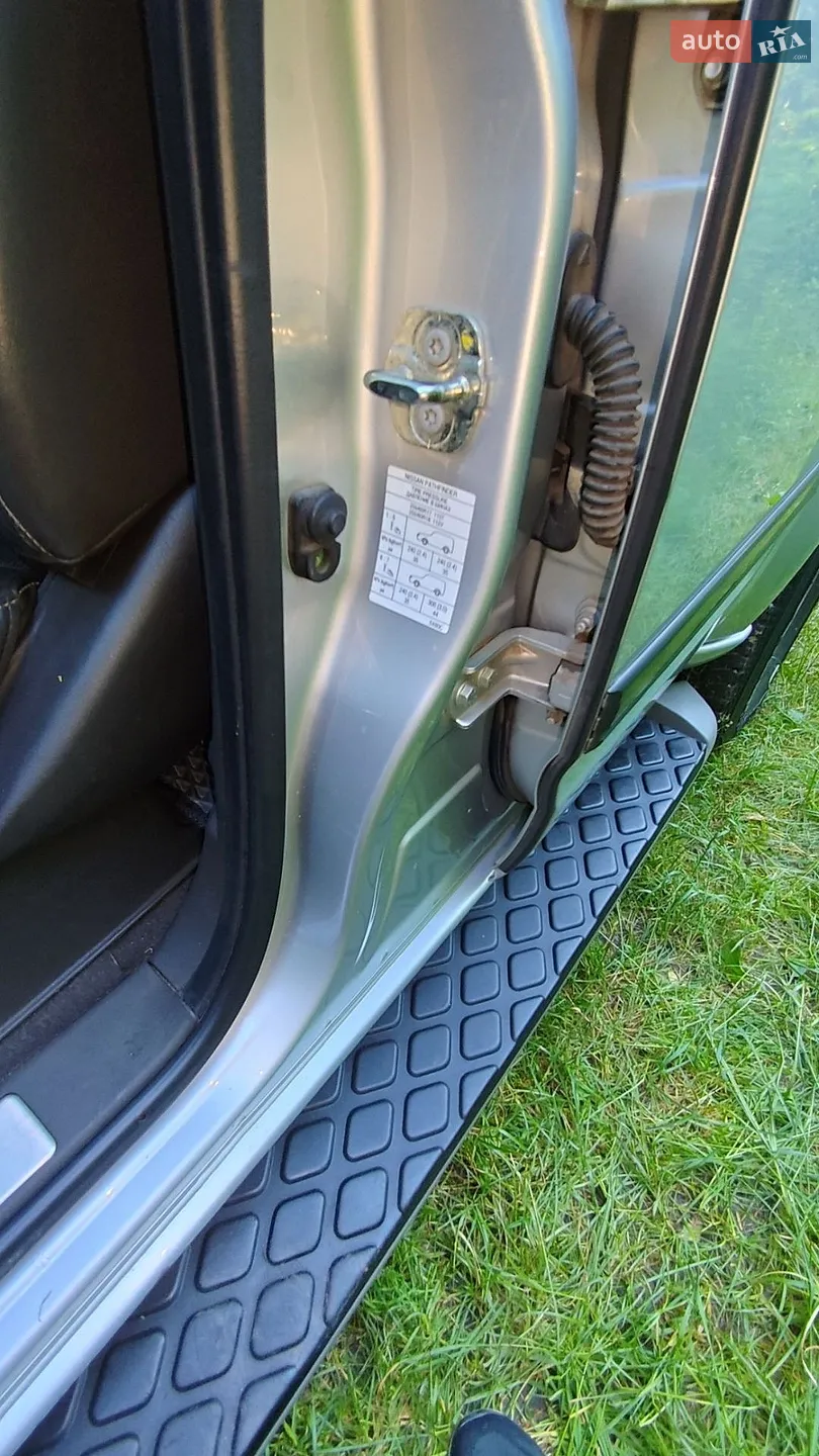 2012 Nissan Pathfinder - мініатюра 30