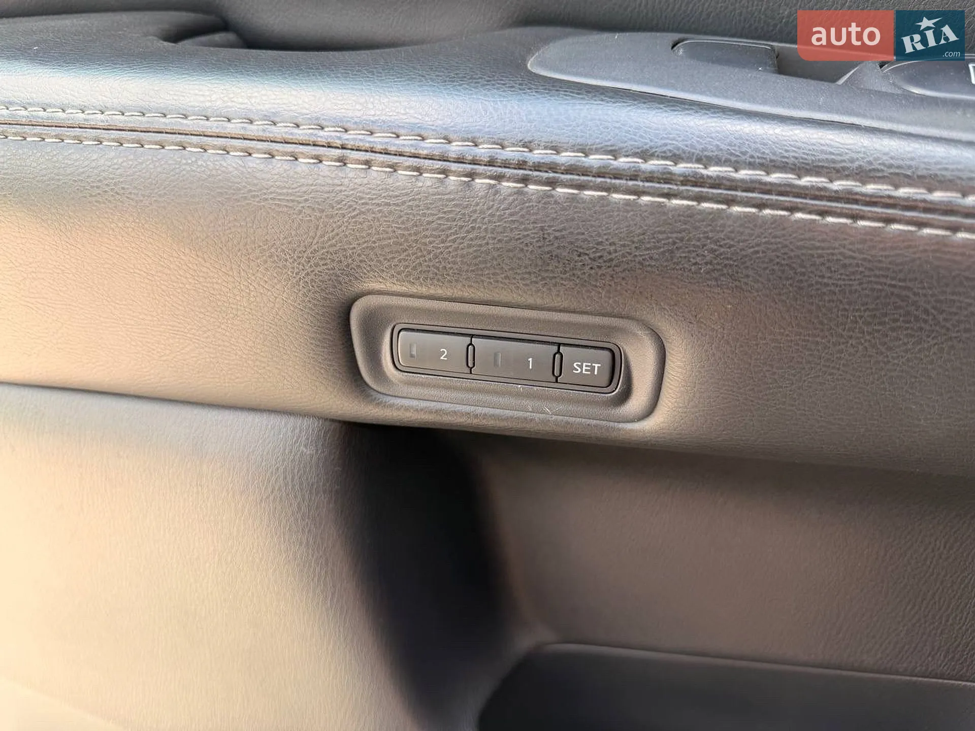 2013 Nissan Pathfinder - мініатюра 30