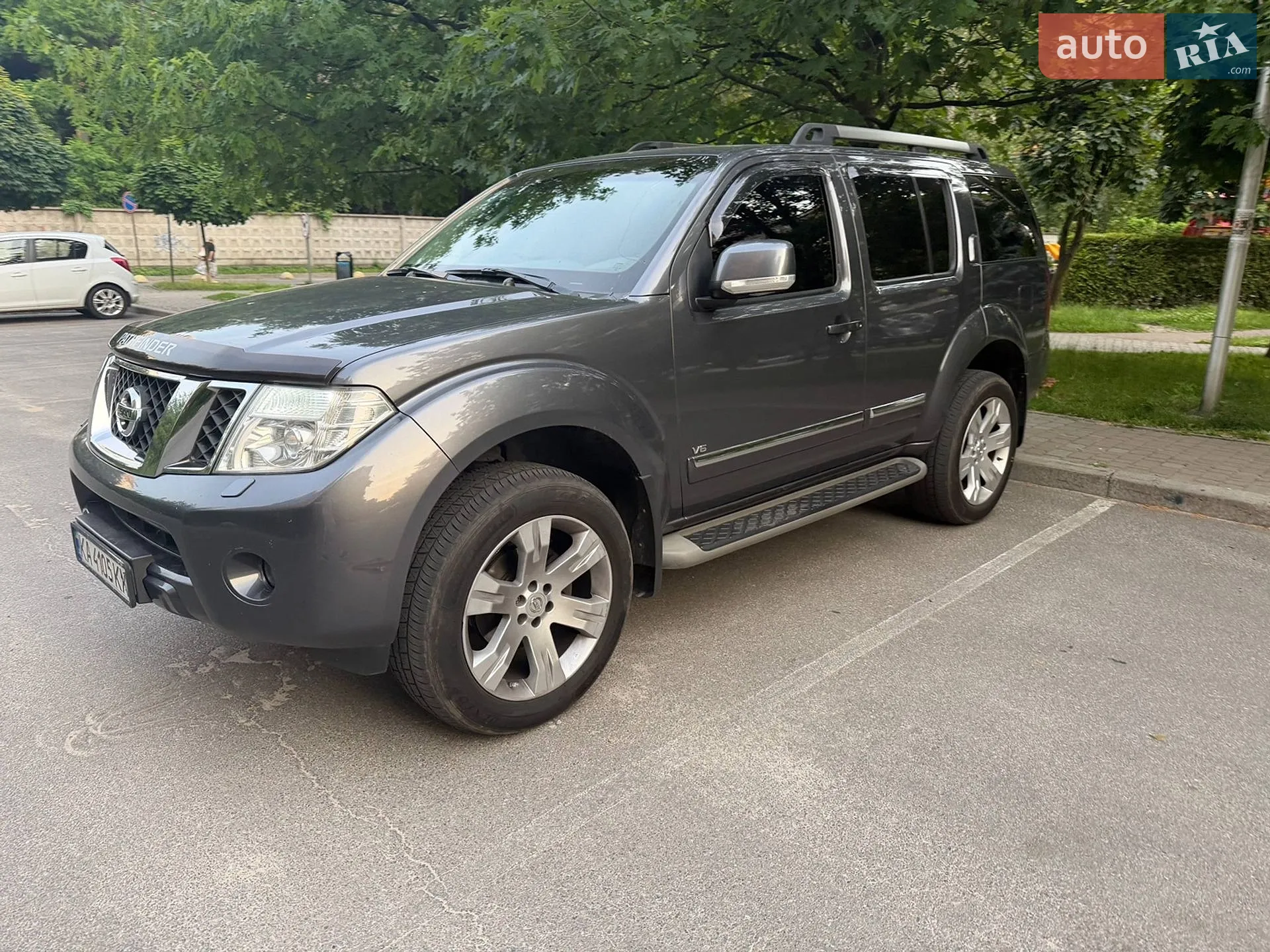 2011 Nissan Pathfinder - мініатюра 3