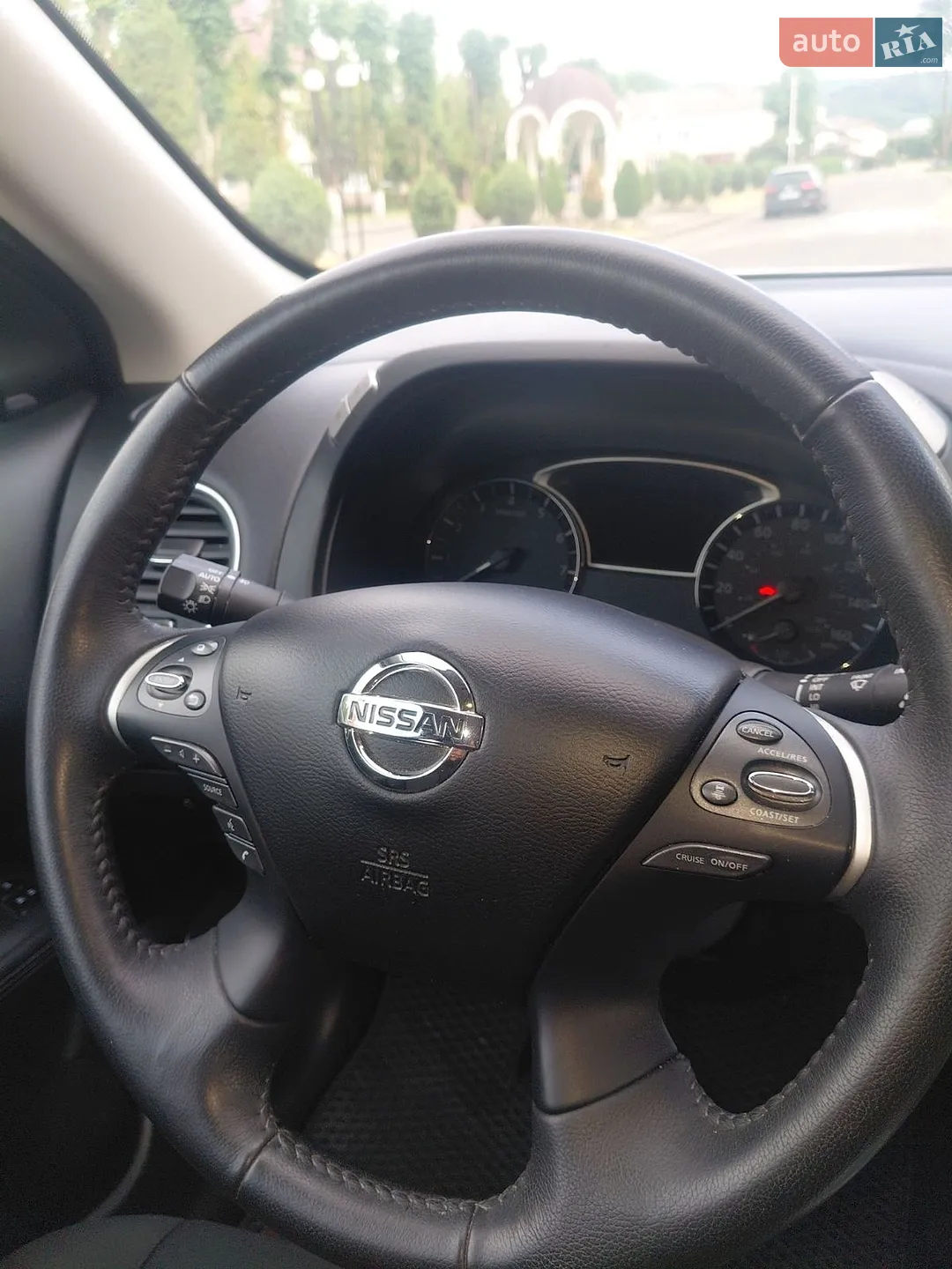 2020 Nissan Pathfinder - мініатюра 21