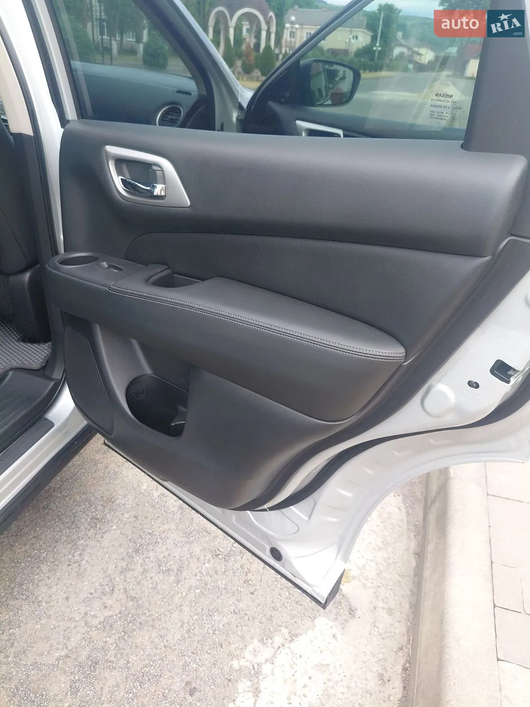 2020 Nissan Pathfinder - мініатюра 28