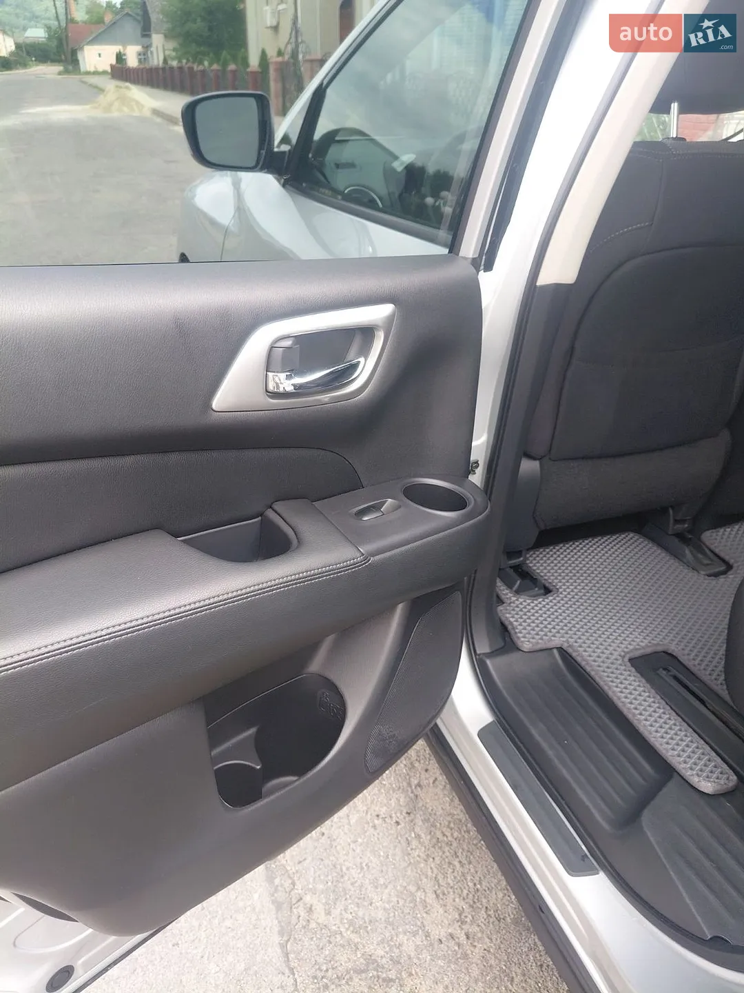 2020 Nissan Pathfinder - мініатюра 33