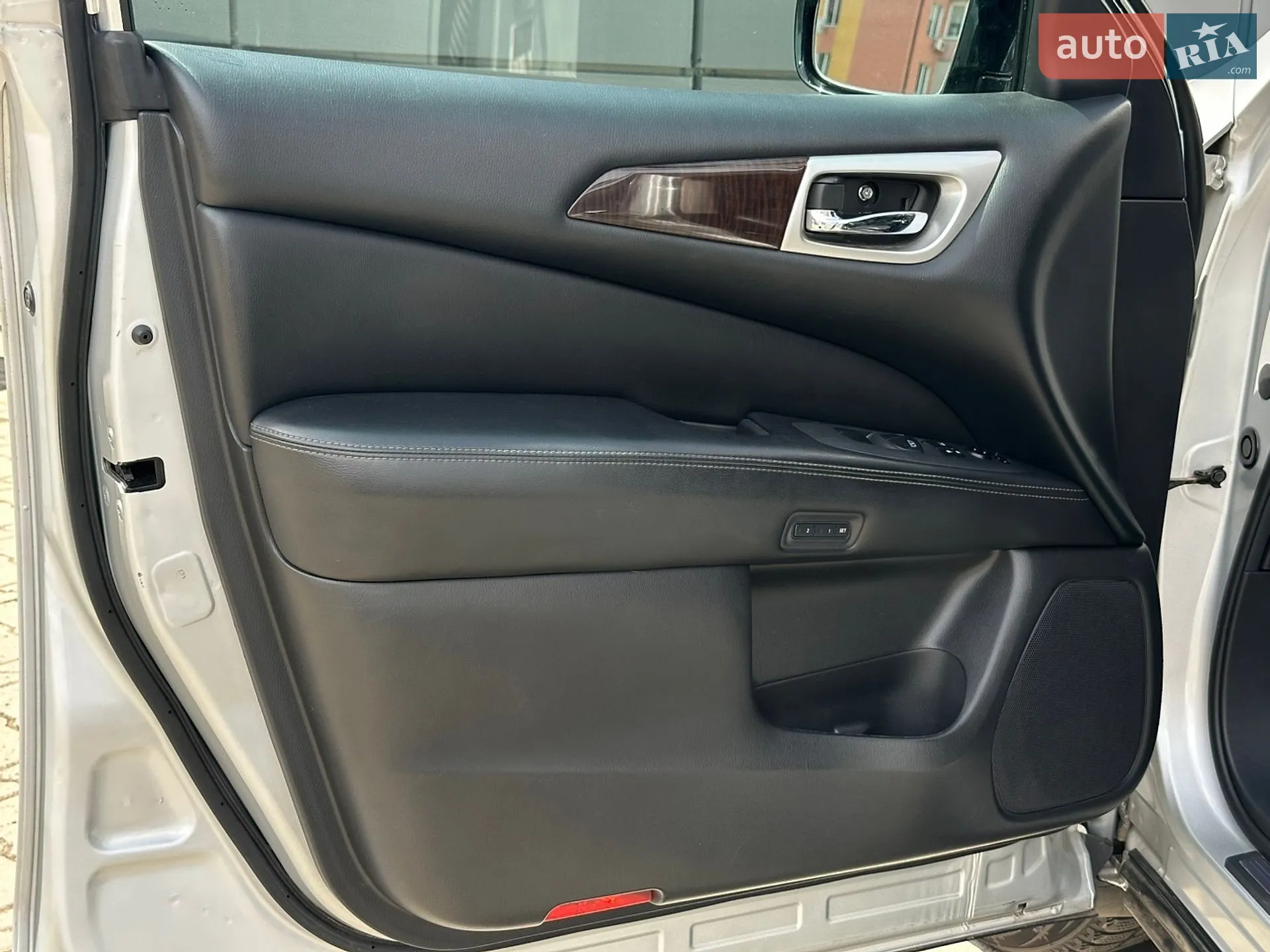 2013 Nissan Pathfinder - мініатюра 11