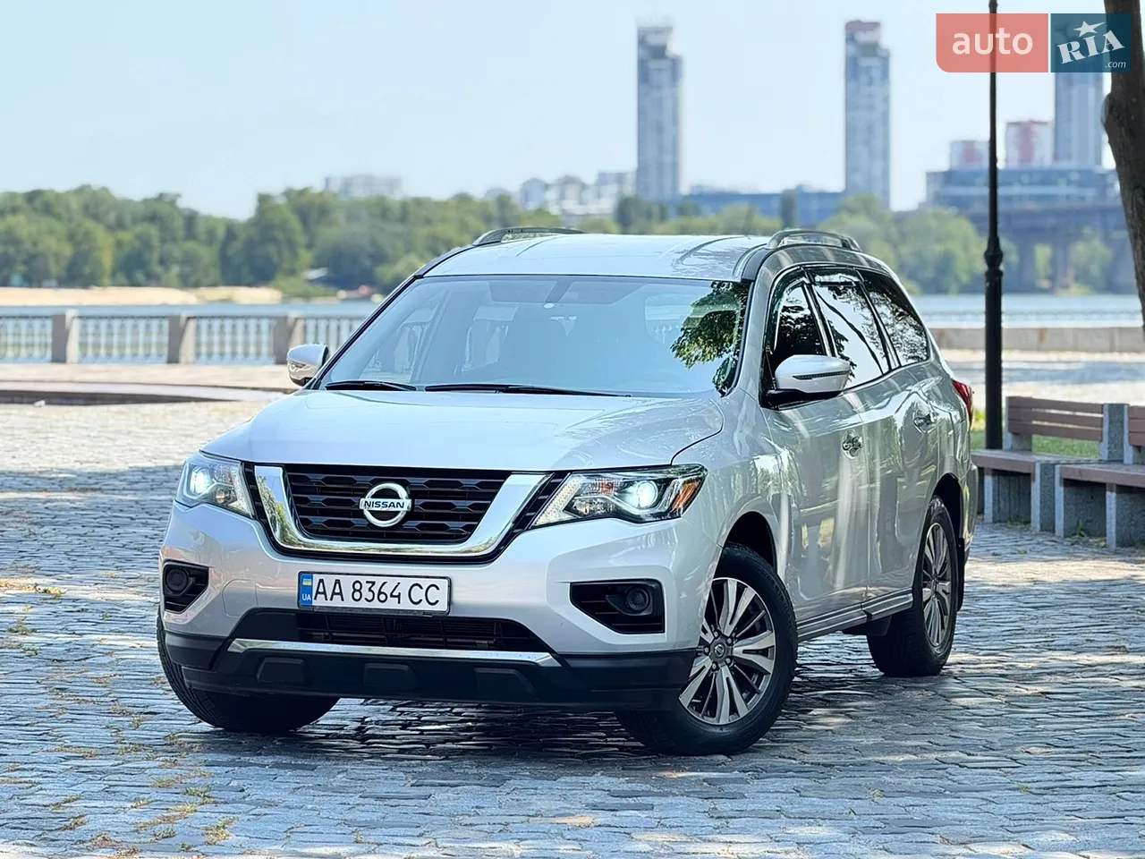 2019 Nissan Pathfinder - мініатюра 11