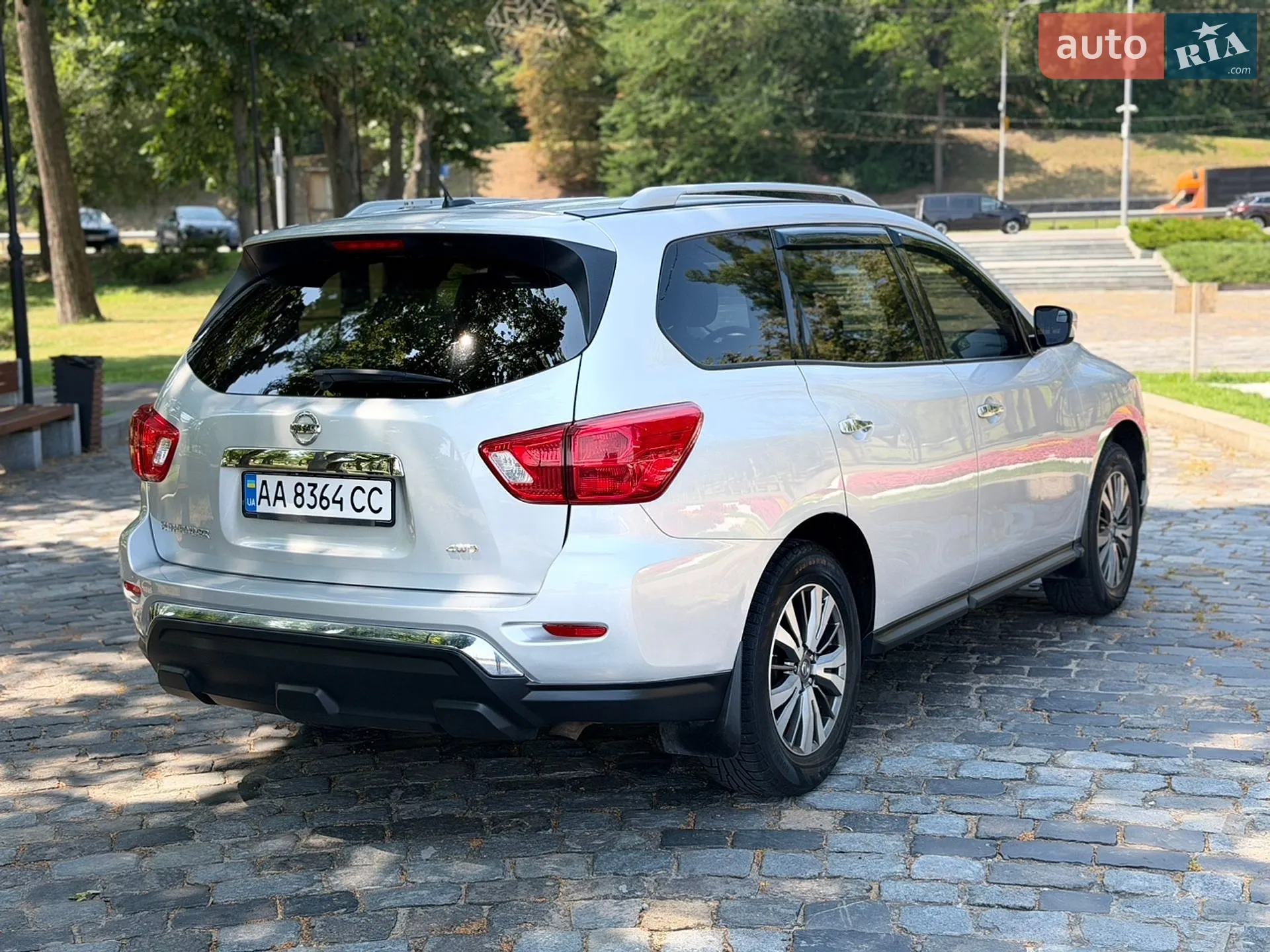 2018 Nissan Pathfinder - мініатюра 4