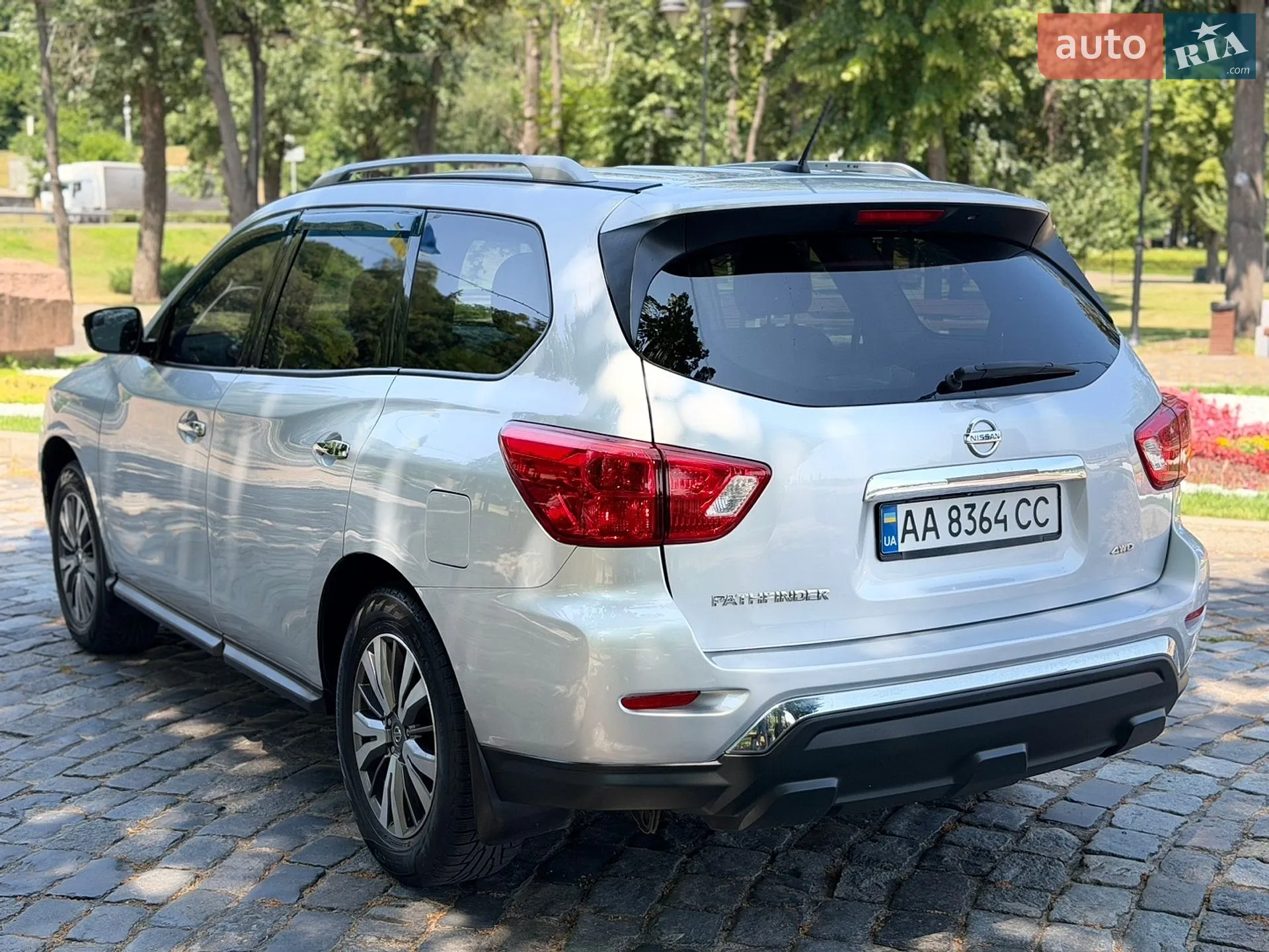 2018 Nissan Pathfinder - мініатюра 5