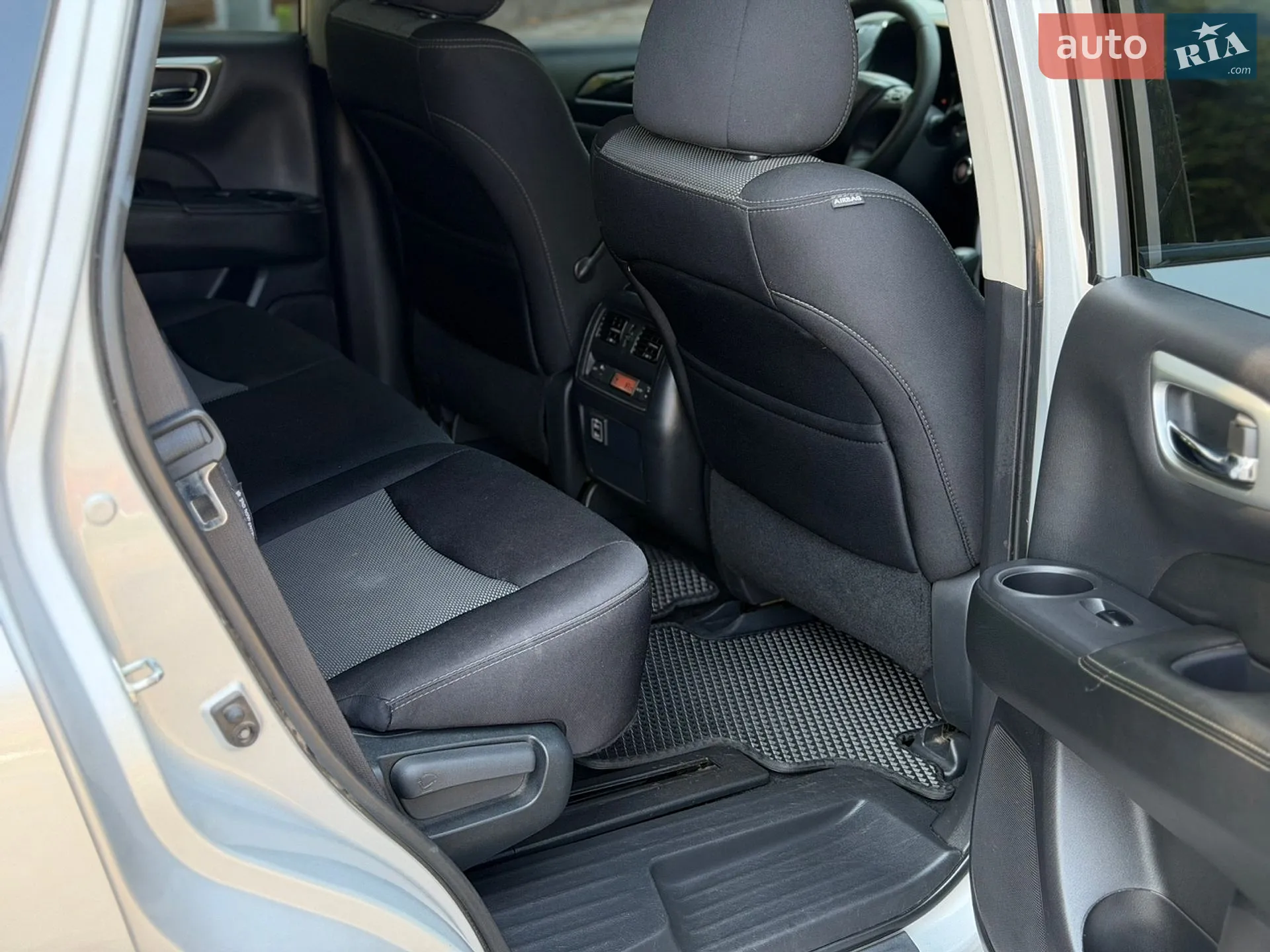 2018 Nissan Pathfinder - мініатюра 7