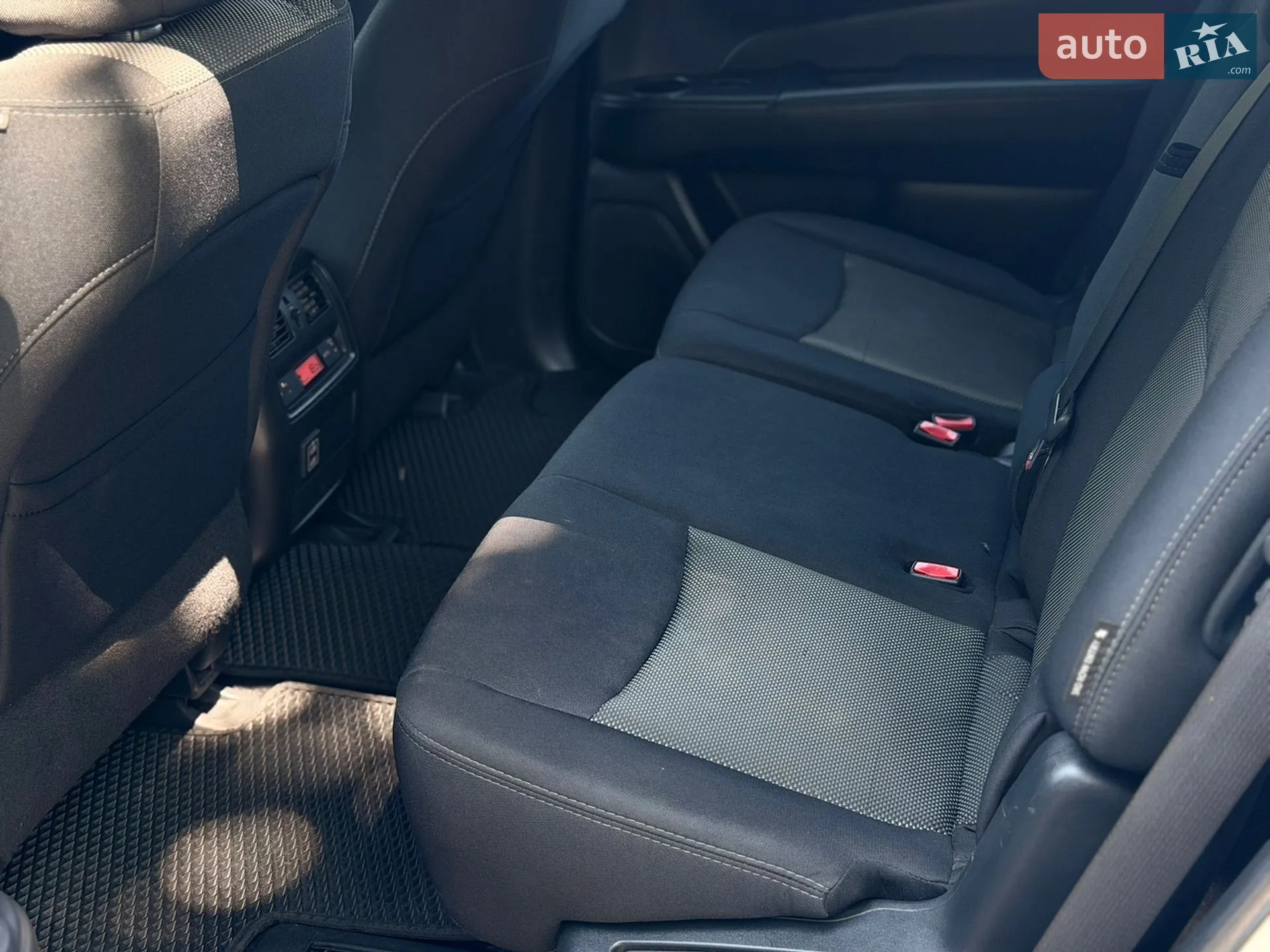 2018 Nissan Pathfinder - мініатюра 8