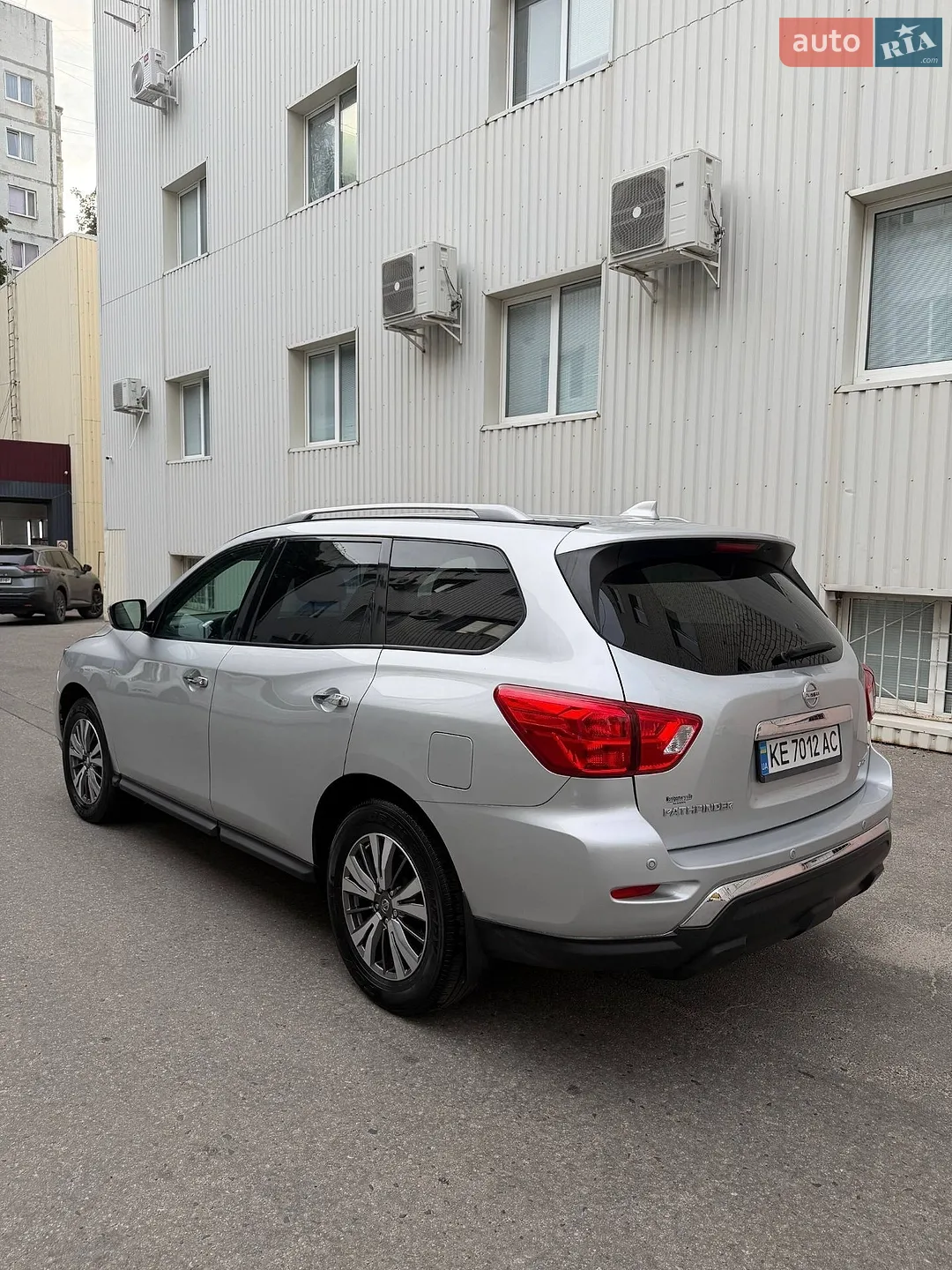 2018 Nissan Pathfinder - мініатюра 18