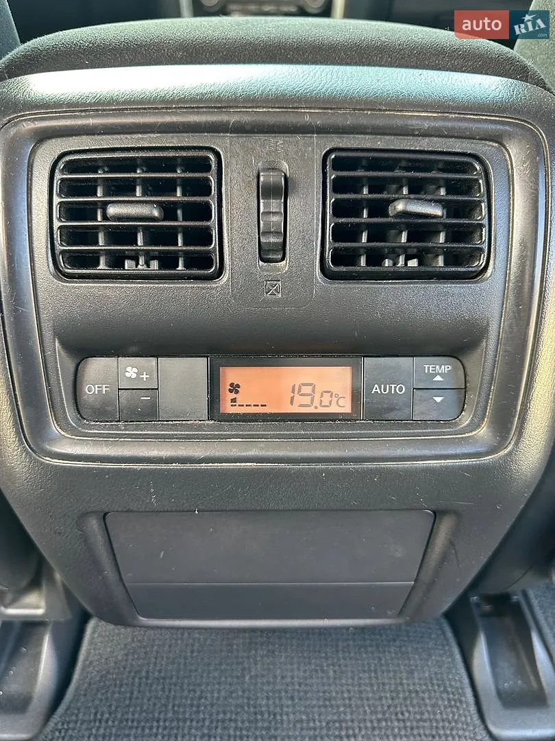 2015 Nissan Pathfinder - мініатюра 29