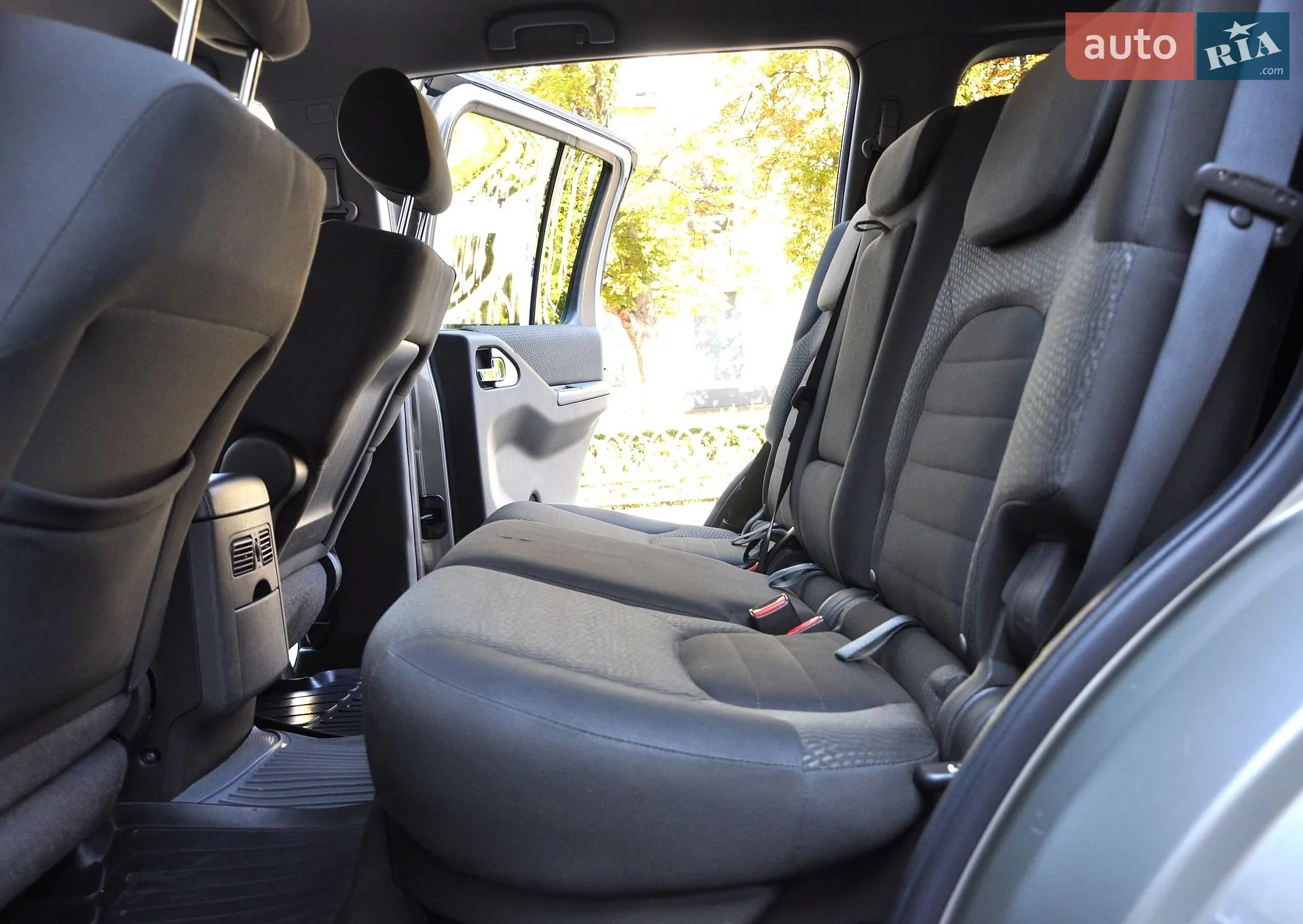 2011 Nissan Pathfinder - мініатюра 20