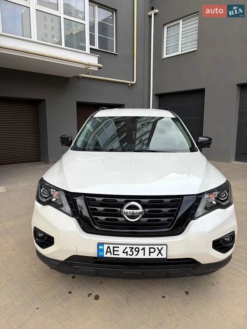 2017 Nissan Pathfinder - мініатюра 2