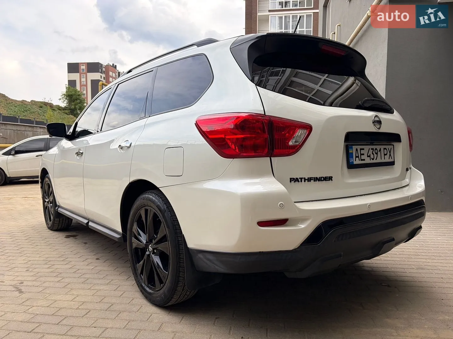 2017 Nissan Pathfinder - мініатюра 10