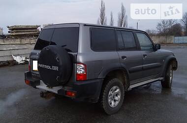 Внедорожник / Кроссовер Nissan Patrol 2004 в Хмельницком