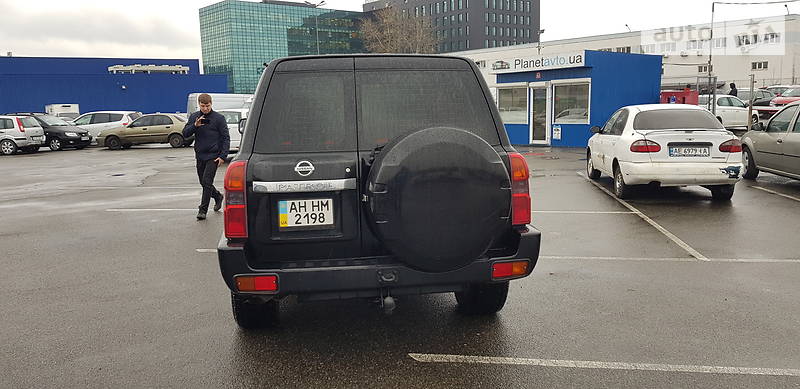Позашляховик / Кросовер Nissan Patrol 2008 в Києві