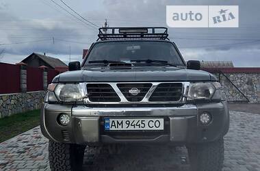 Внедорожник / Кроссовер Nissan Patrol 2001 в Житомире
