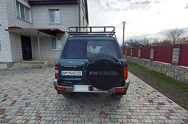 Внедорожник / Кроссовер Nissan Patrol 2001 в Житомире