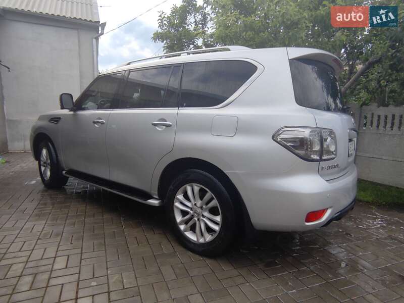 Внедорожник / Кроссовер Nissan Patrol 2011 в Кривом Роге