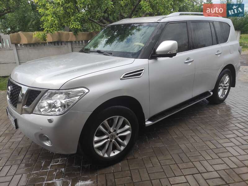 Внедорожник / Кроссовер Nissan Patrol 2011 в Кривом Роге