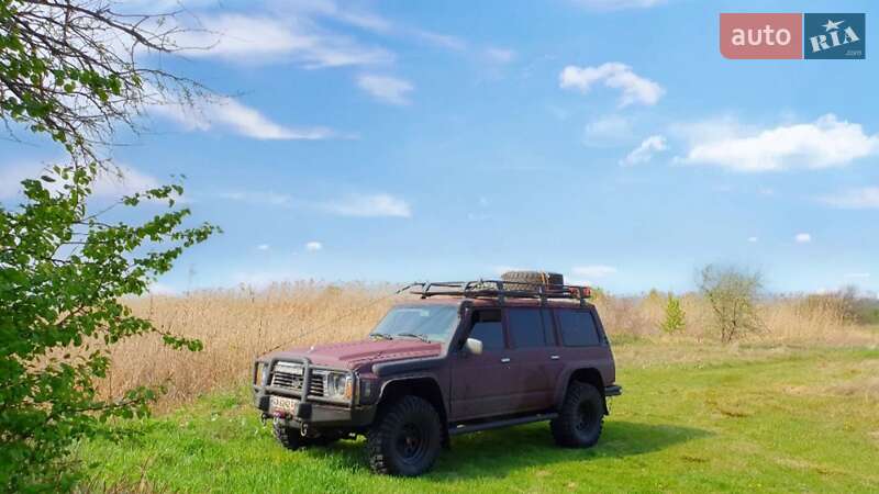 Позашляховик / Кросовер Nissan Patrol 1998 в Києві