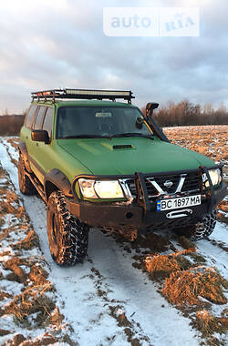 Внедорожник / Кроссовер Nissan Patrol 2004 в Львове