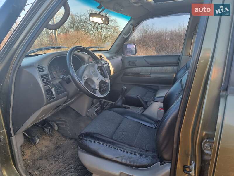 Позашляховик / Кросовер Nissan Patrol 1999 в Пустомитах
