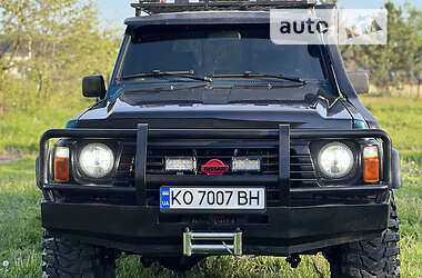 Позашляховик / Кросовер Nissan Patrol 1995 в Мукачевому