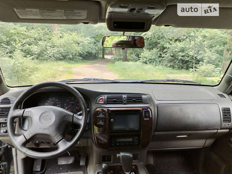 Внедорожник / Кроссовер Nissan Patrol 2000 в Киеве