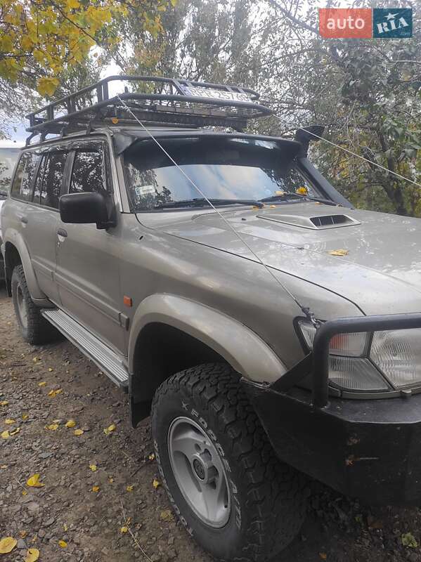 Внедорожник / Кроссовер Nissan Patrol 2003 в Дружковке
